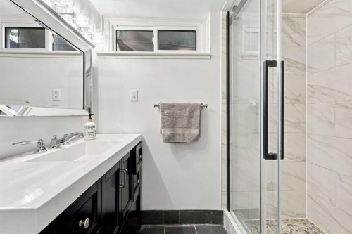 4011 25 Avenue Sw, Calgary, AB 
