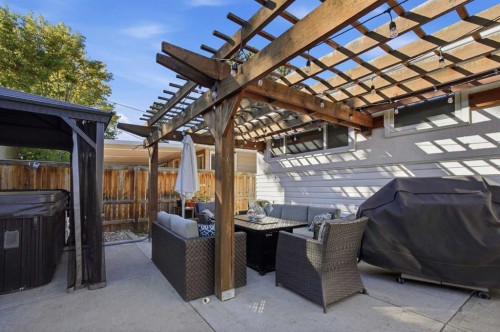 4011 25 Avenue Sw, Calgary, AB 