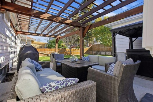 4011 25 Avenue Sw, Calgary, AB 
