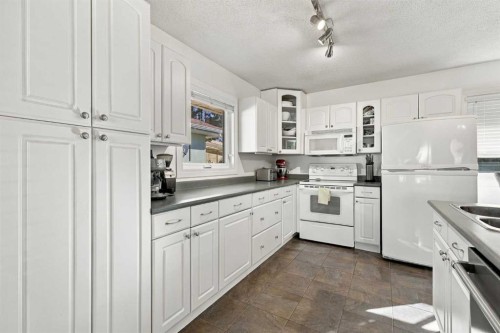 4011 25 Avenue Sw, Calgary, AB 