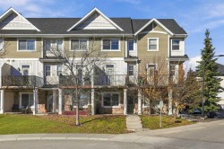 78 New Brighton Landing SE Calgary, AB T2Z 1C1