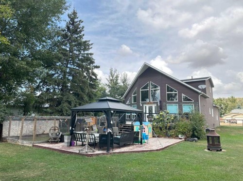 336 Mabbott Road  Drumheller, AB T0J 0Y9