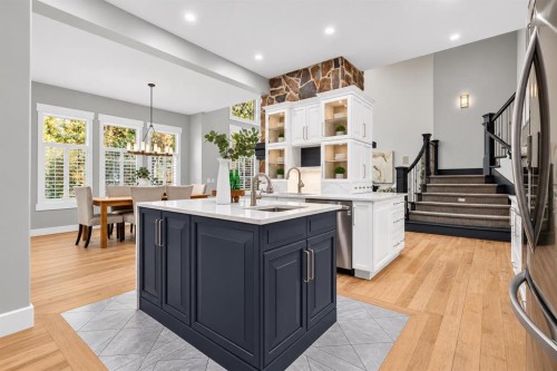 83 Discovery Ridge Boulevard Sw, Calgary, AB 