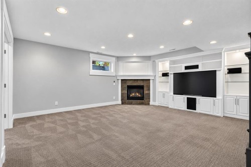 83 Discovery Ridge Boulevard Sw, Calgary, AB 