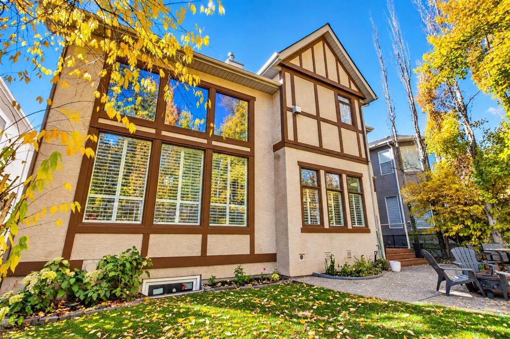83 Discovery Ridge Boulevard Sw, Calgary, AB