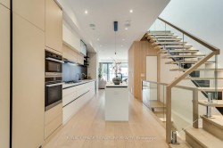 511 Woburn Avenue Toronto, ON M5M 1L8