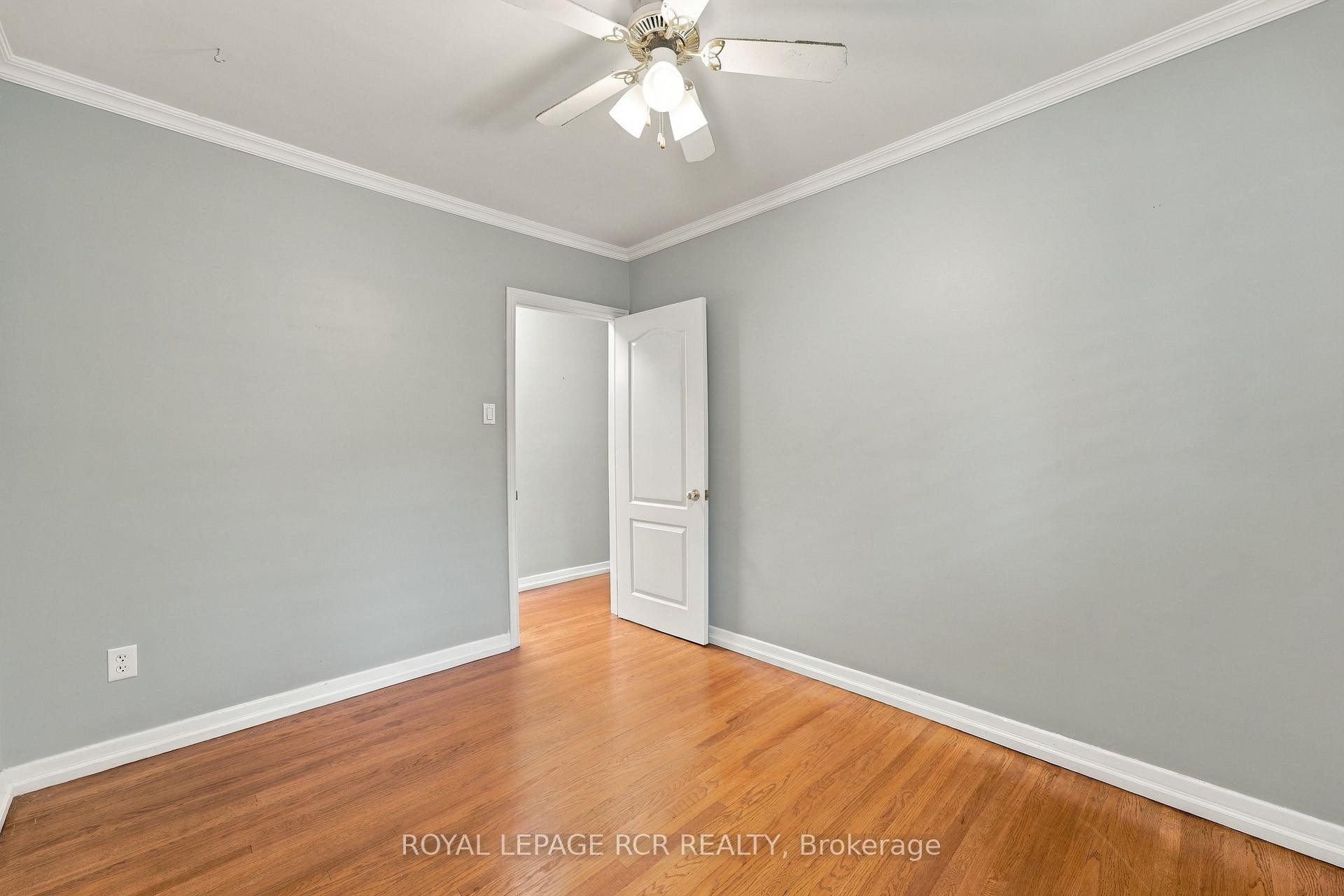 70 Tecumseh Drive, Aurora, ON