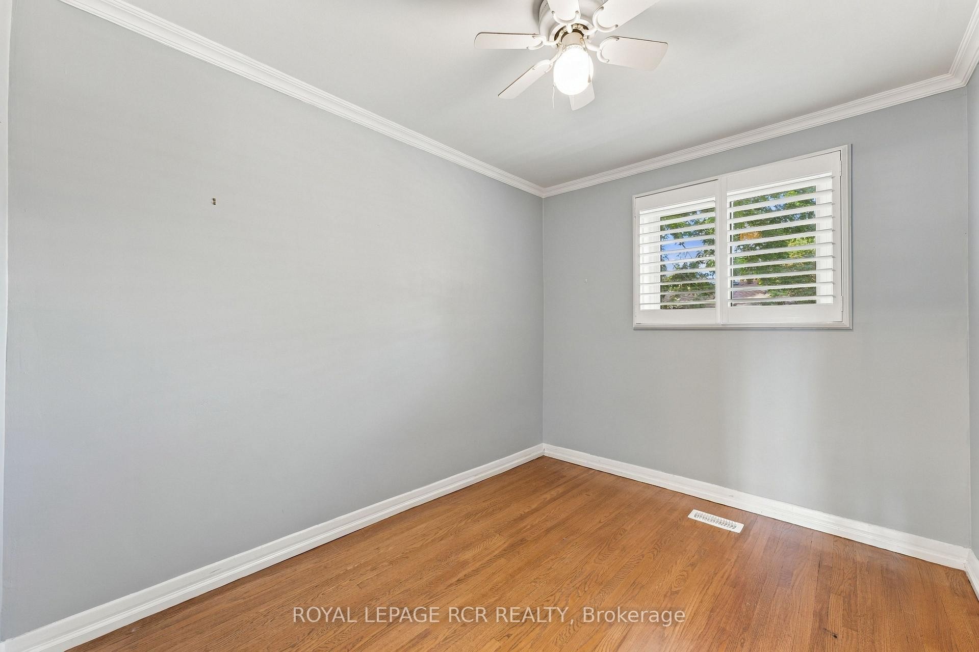70 Tecumseh Drive, Aurora, ON