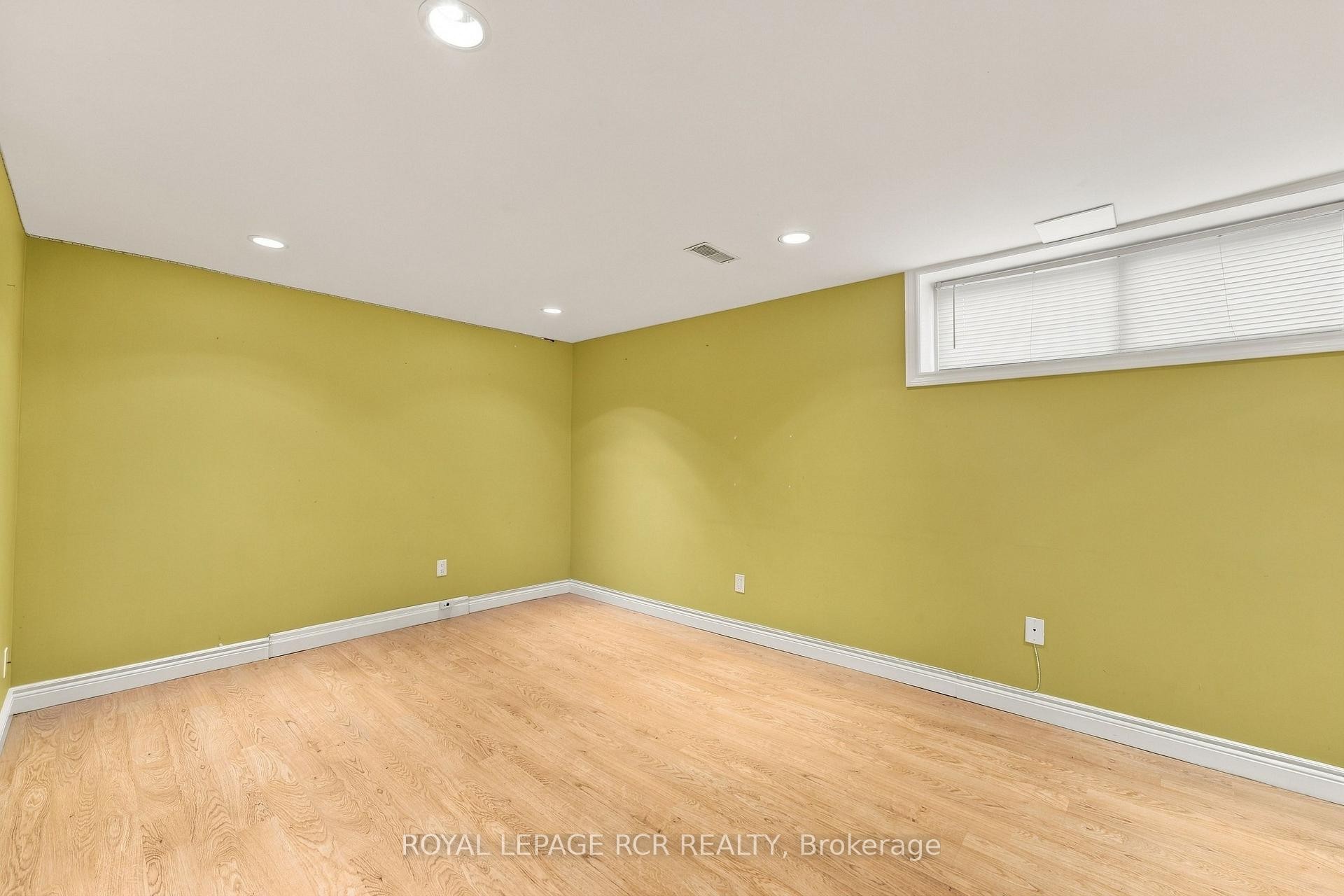 70 Tecumseh Drive, Aurora, ON