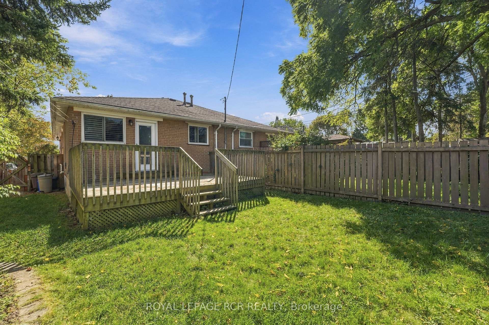 70 Tecumseh Drive, Aurora, ON