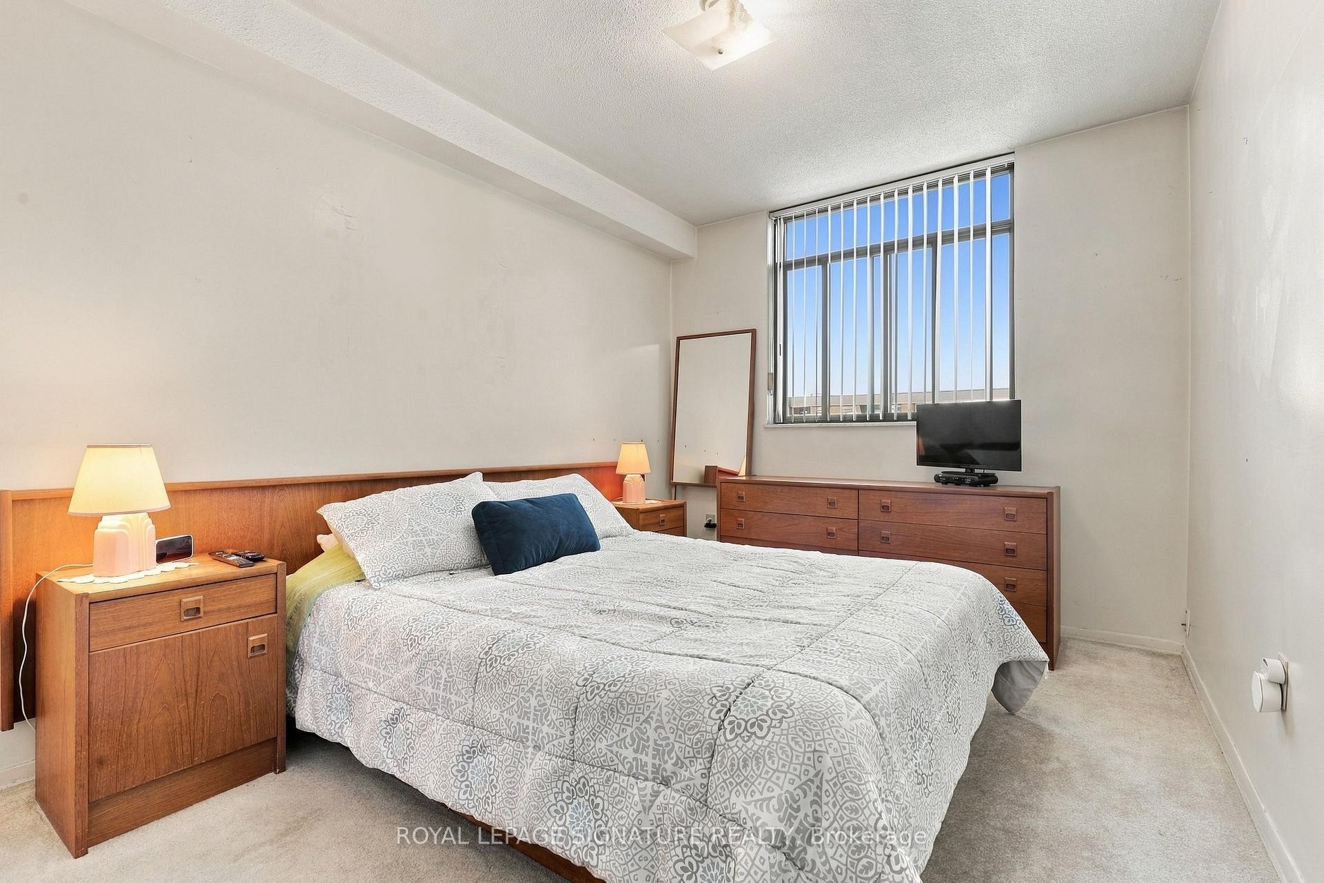 539-2645 Jane Street, Toronto, ON