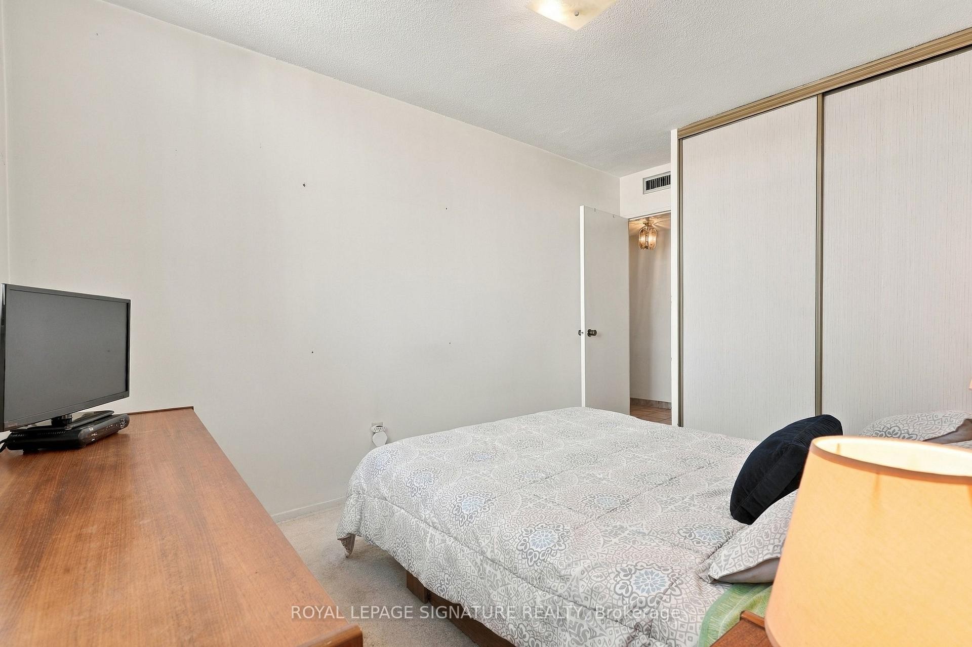 539-2645 Jane Street, Toronto, ON