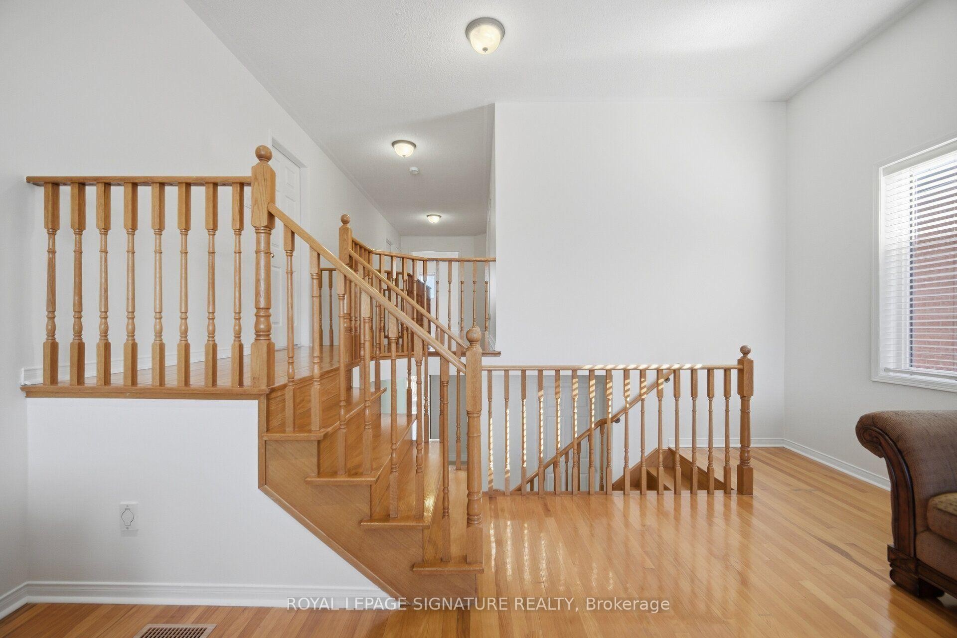 306 Cossack Court, Mississauga, ON