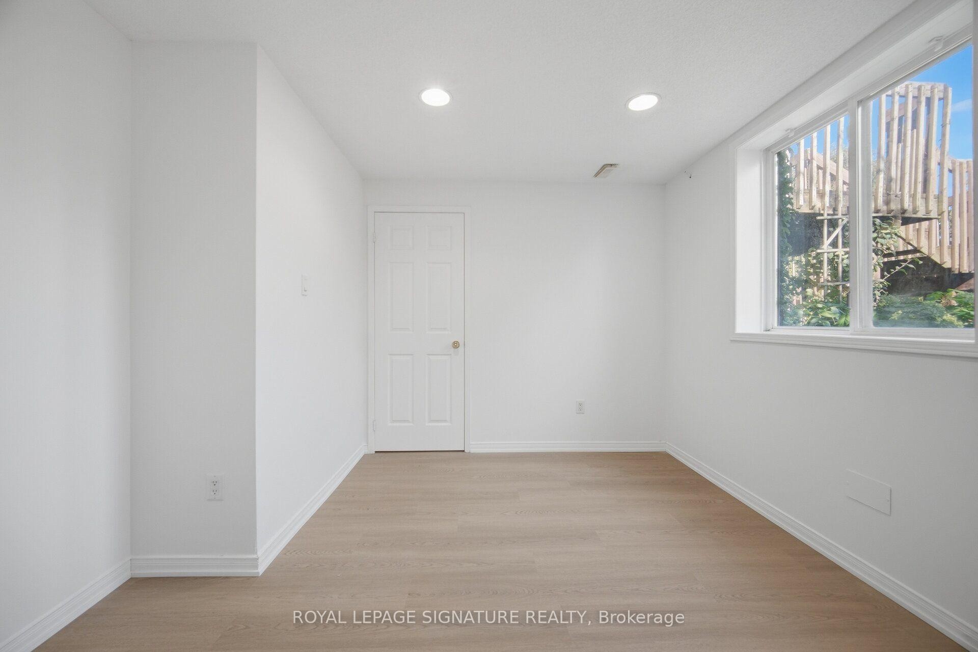 306 Cossack Court, Mississauga, ON