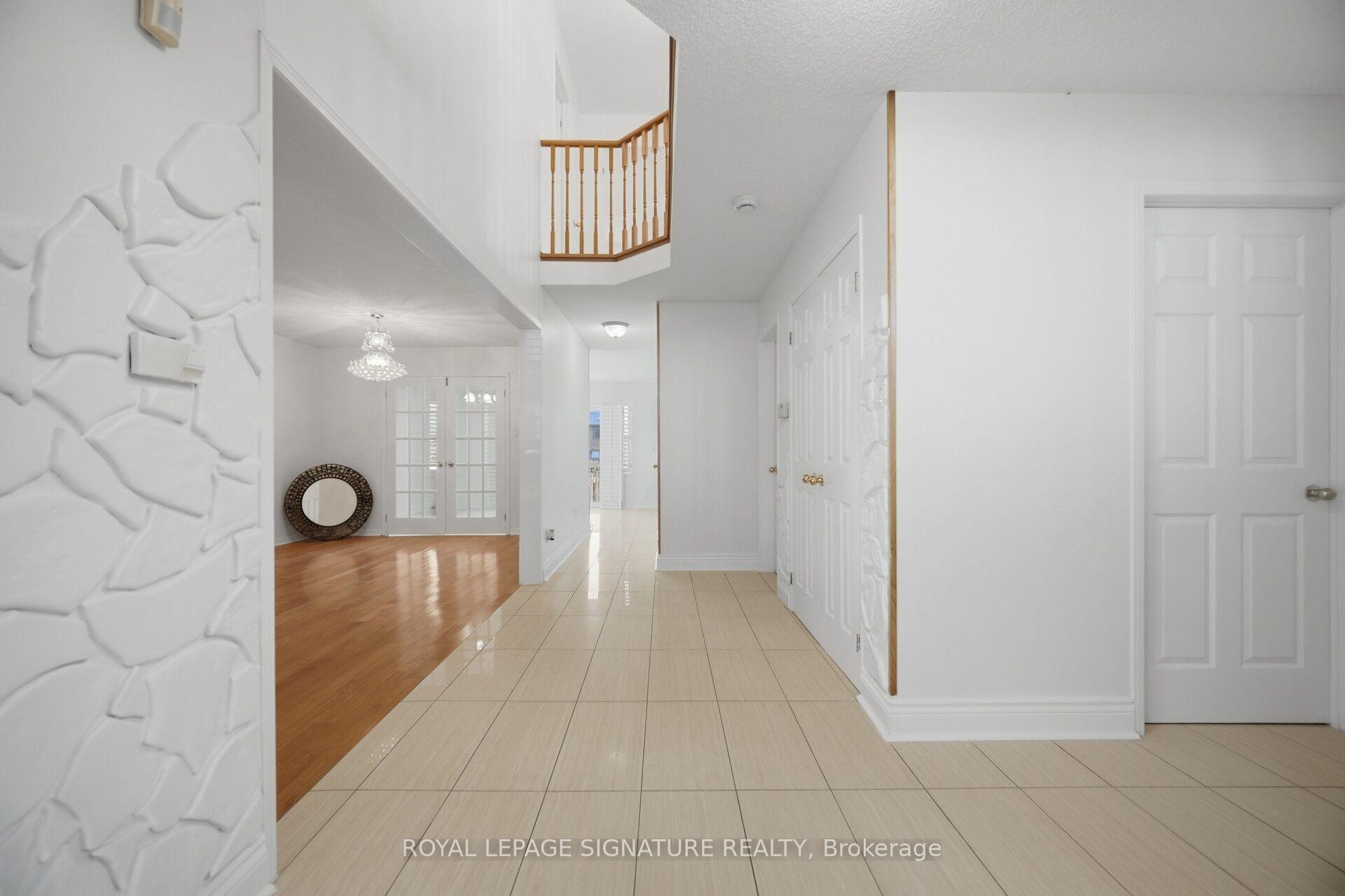 306 Cossack Court, Mississauga, ON