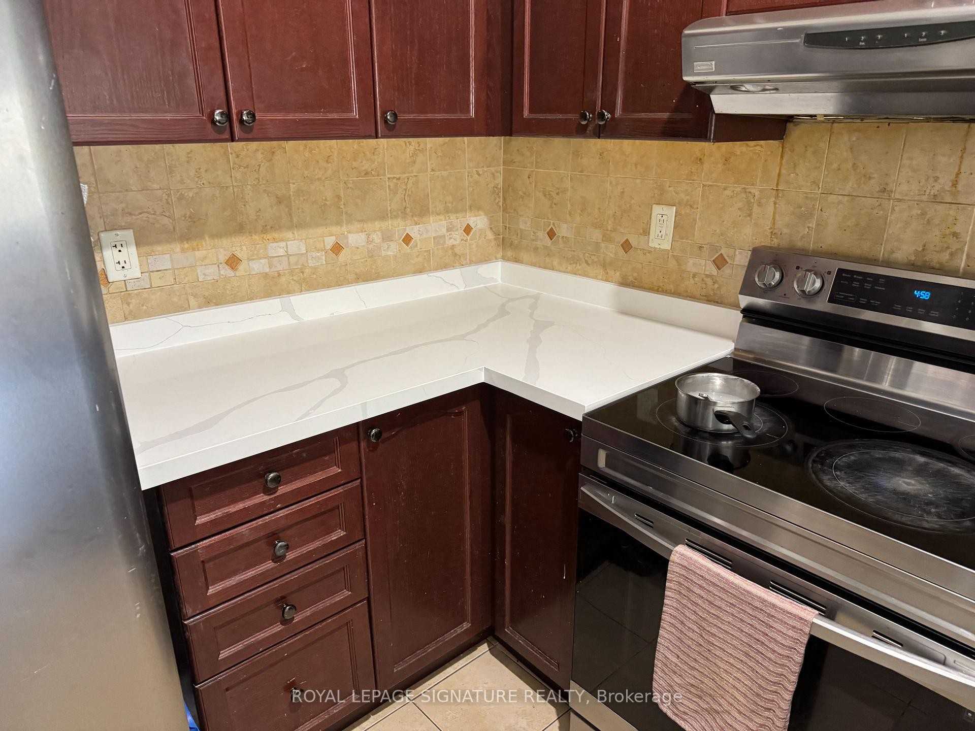 249 Comiskey Crescent, Mississauga, ON