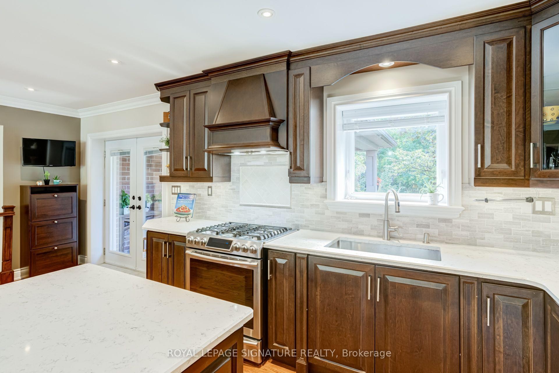 2544 Sharon Crescent, Mississauga, ON