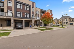 2542 Littlefield Crescent Oakville, ON L6M 5L8