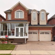44 Perkins Drive Brampton, ON L7A 3V6