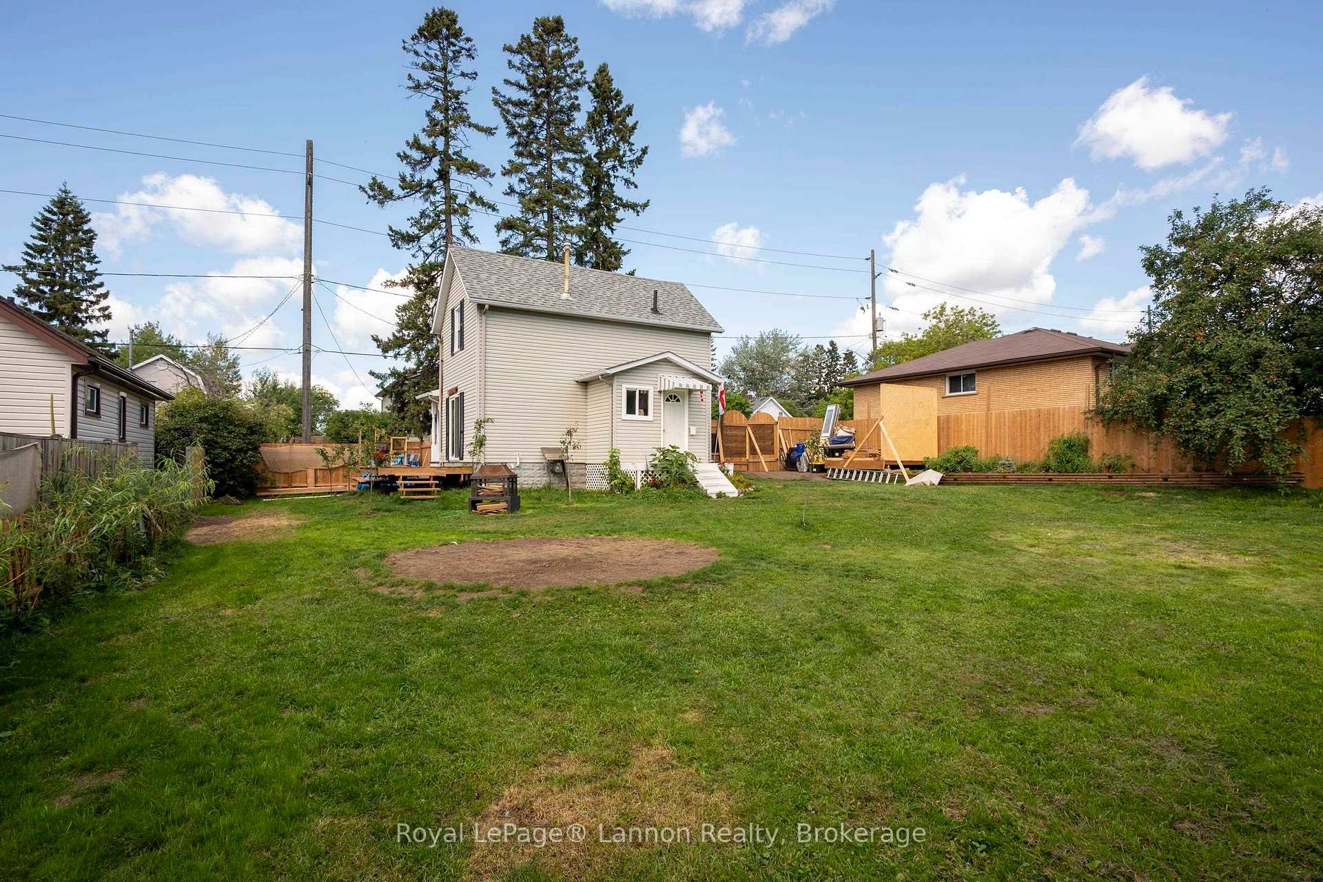 73 Empress Ave N, Thunder Bay, ON