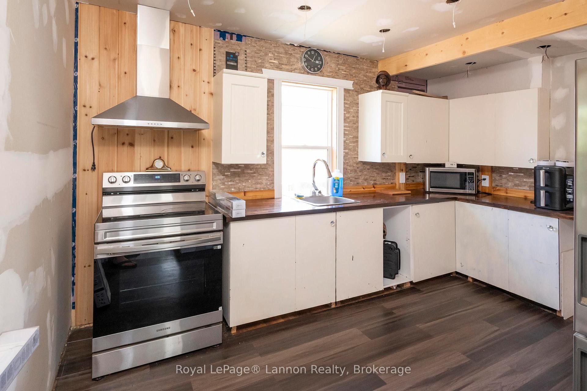 73 Empress Ave N, Thunder Bay, ON
