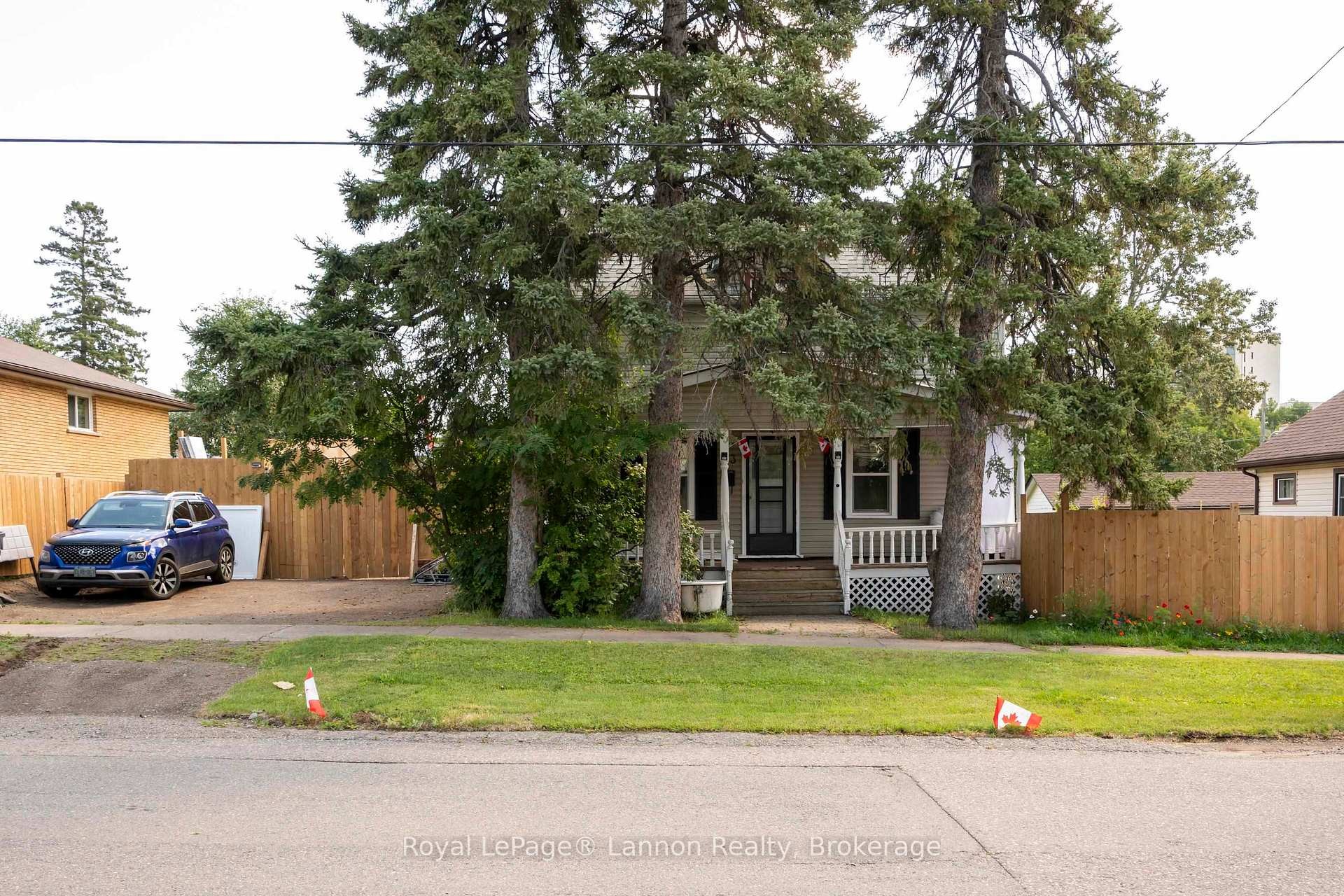 73 Empress Ave N, Thunder Bay, ON
