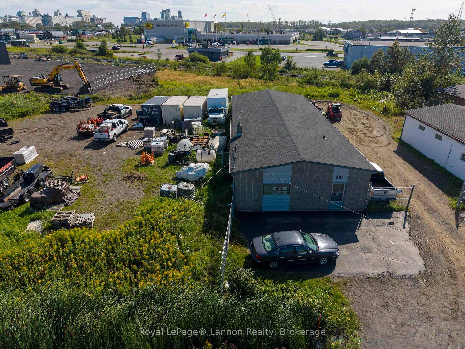 841 & 851 Field St, Thunder Bay, ON