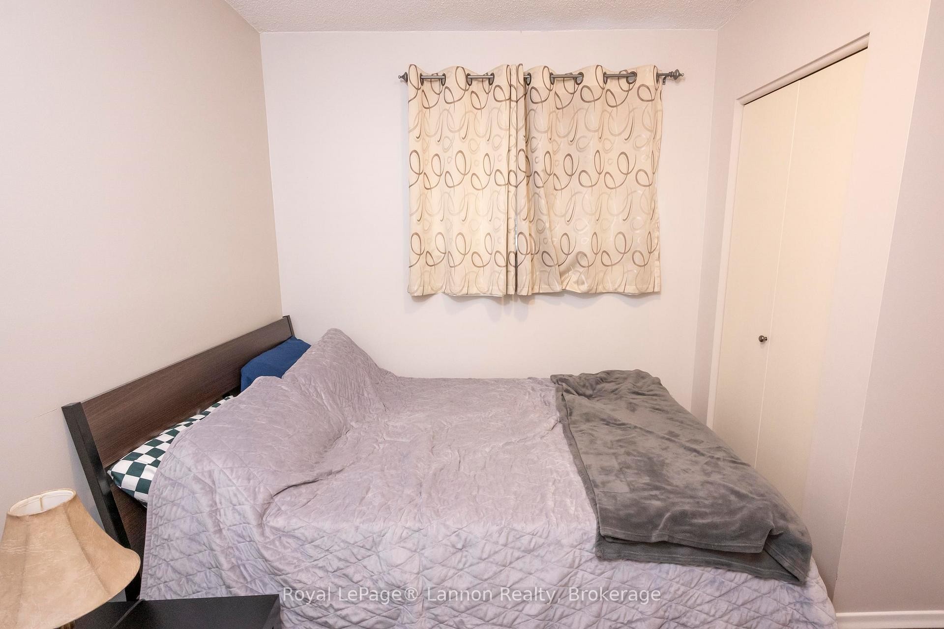 80 Peter Street, Thunder Bay, ON