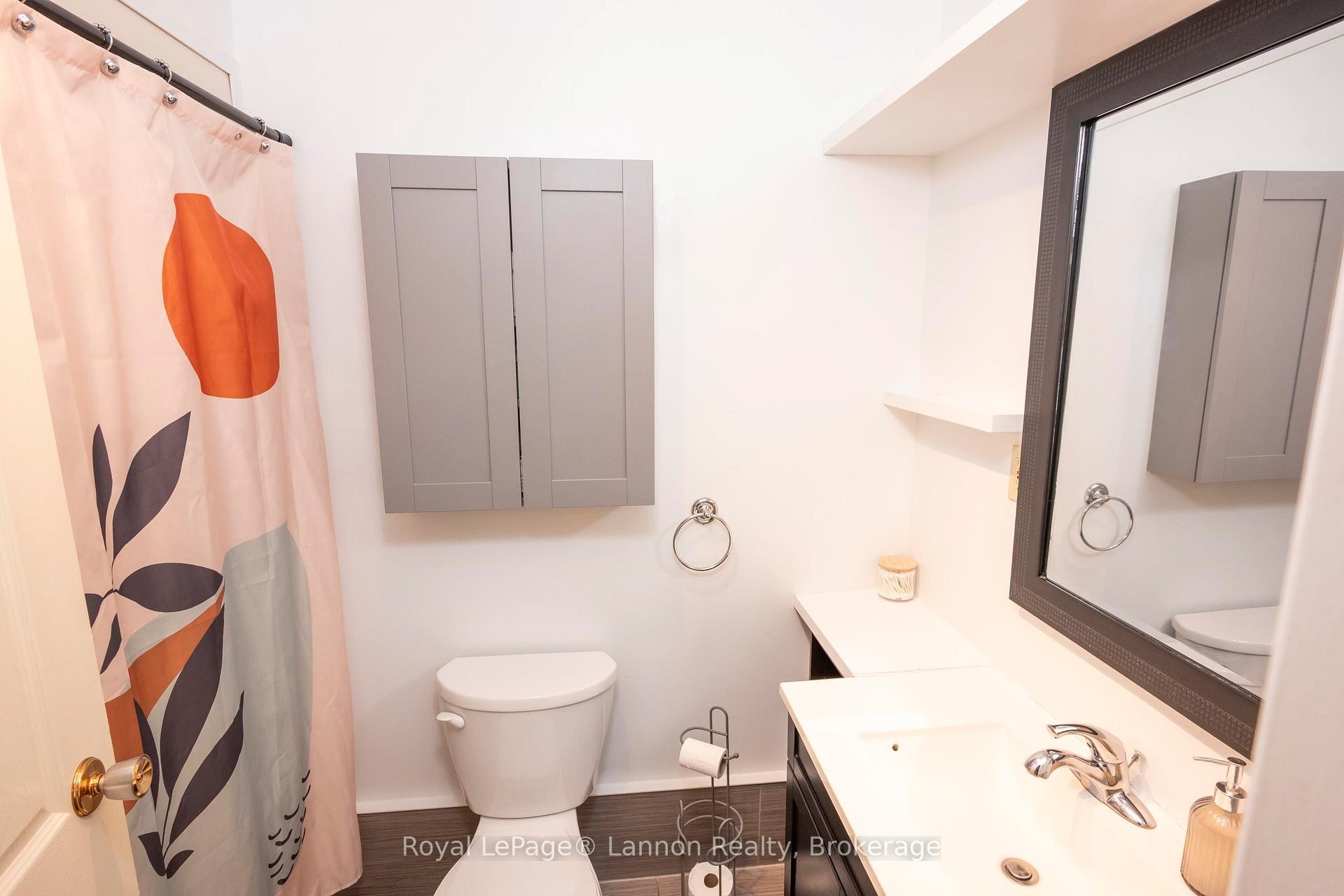 80 Peter Street, Thunder Bay, ON