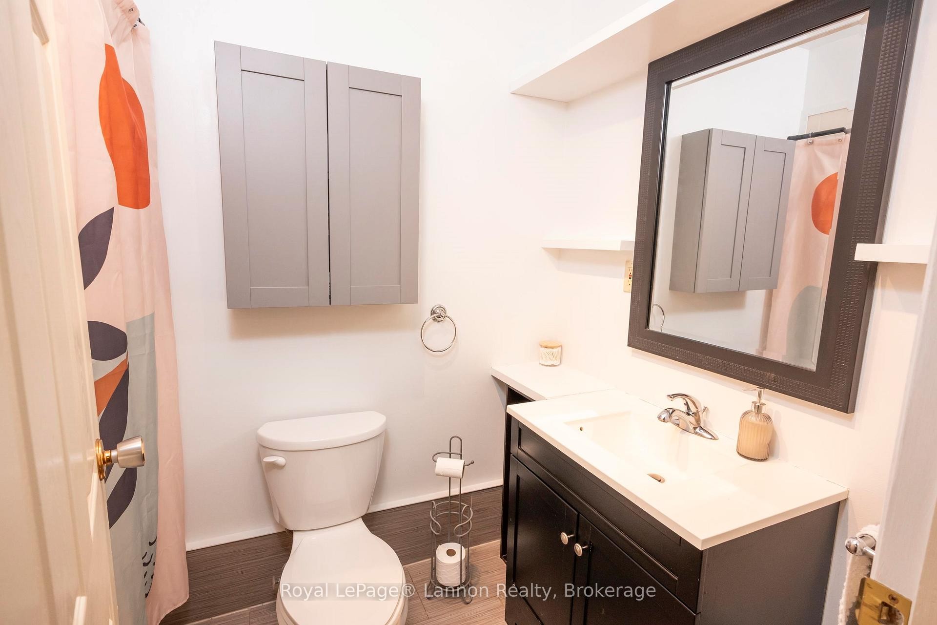 80 Peter Street, Thunder Bay, ON