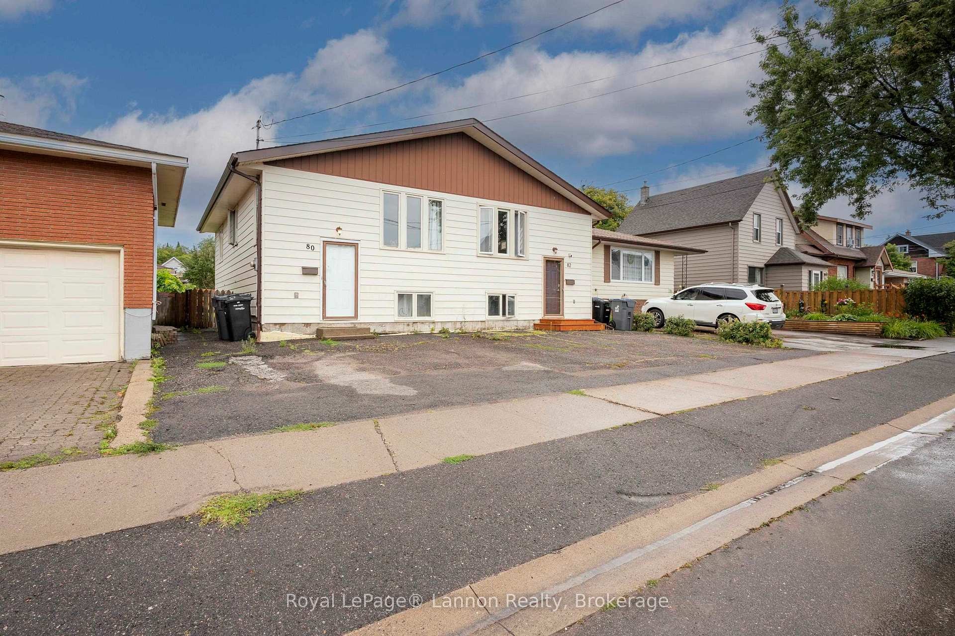 80 Peter Street, Thunder Bay, ON