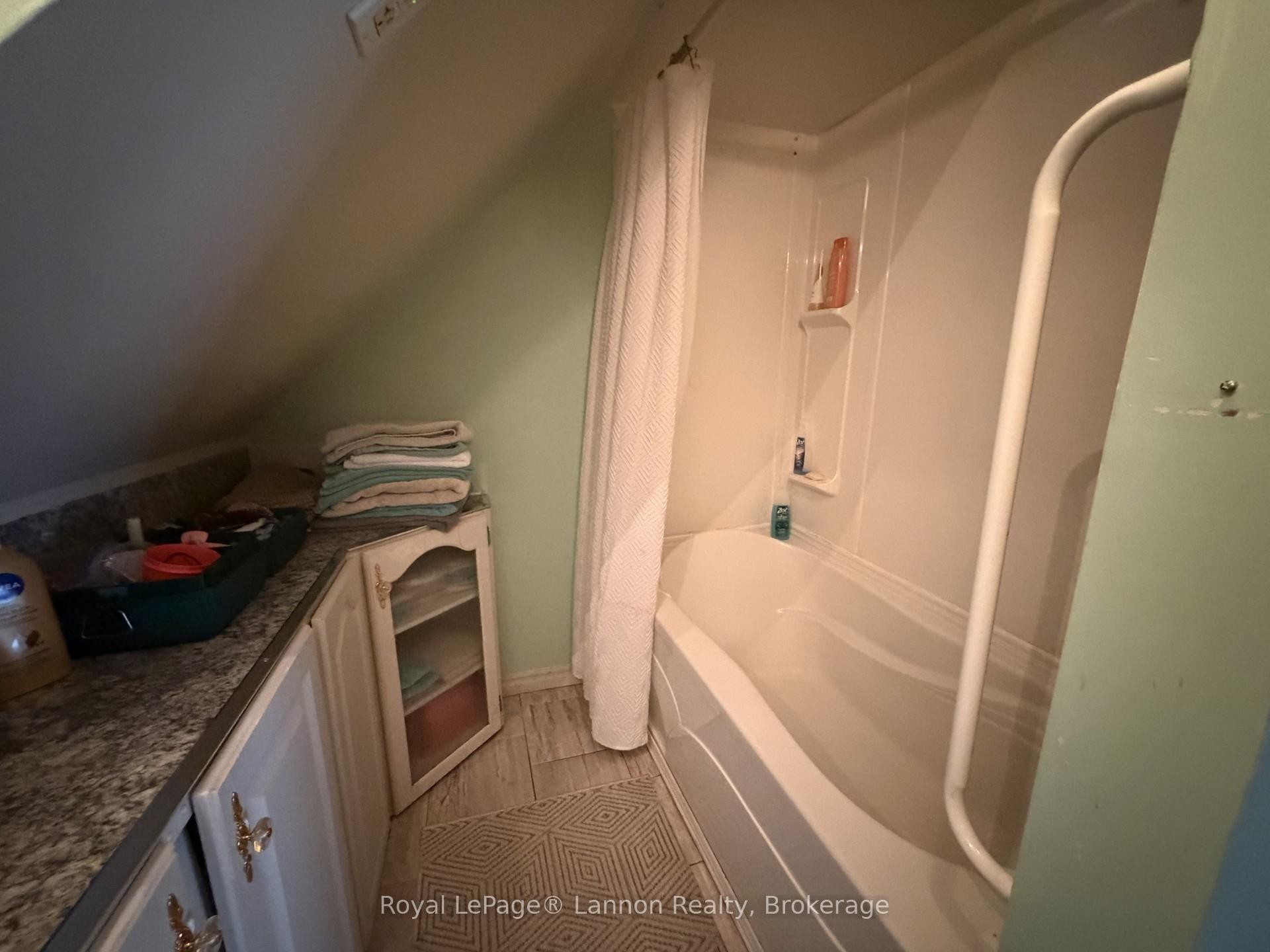 216 Mcintyre Street, Thunder Bay, ON