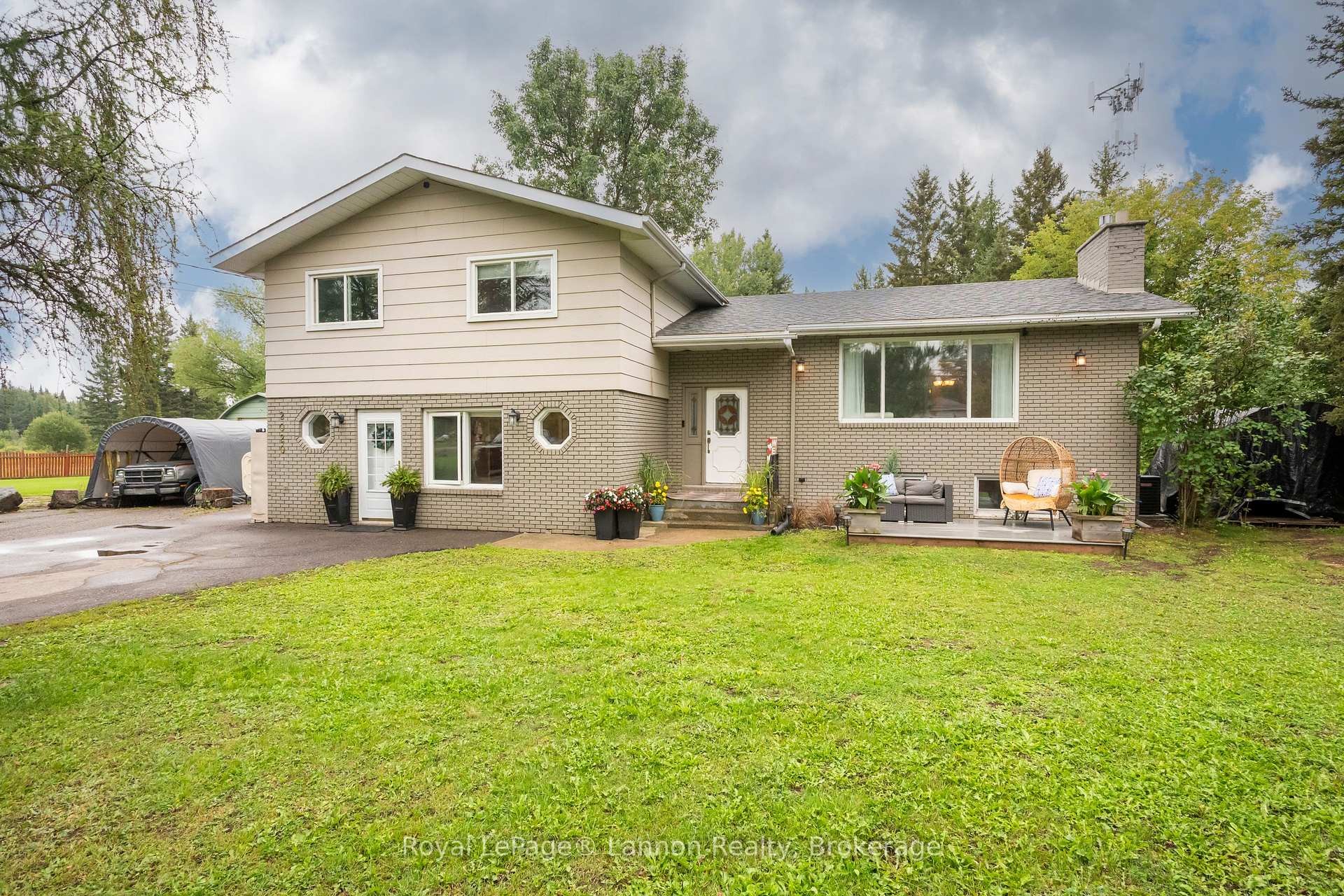 2020 Mountain Road, Thunder Bay, ON