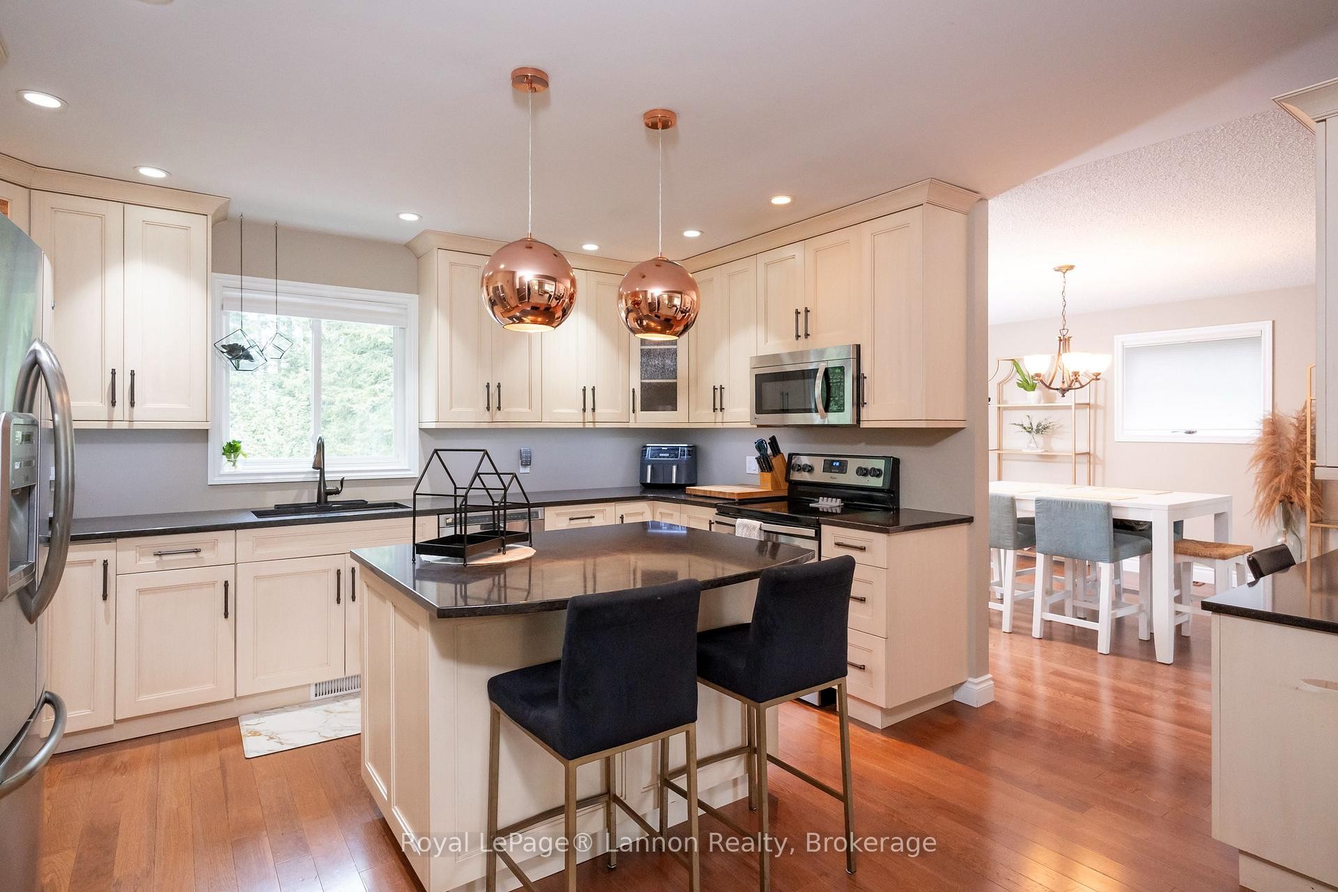 2020 Mountain Road, Thunder Bay, ON