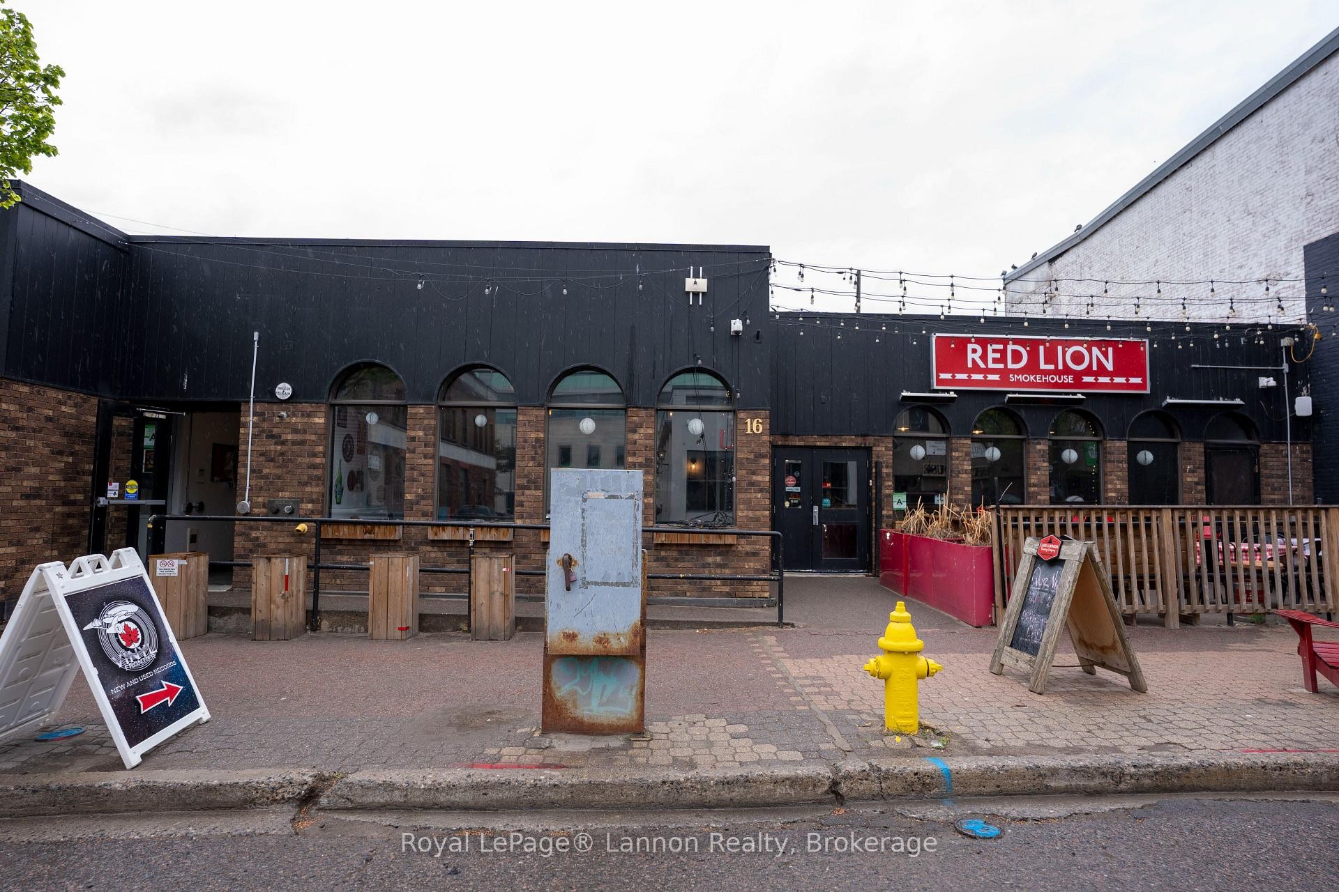 16 Cumberland Street S, Thunder Bay, ON
