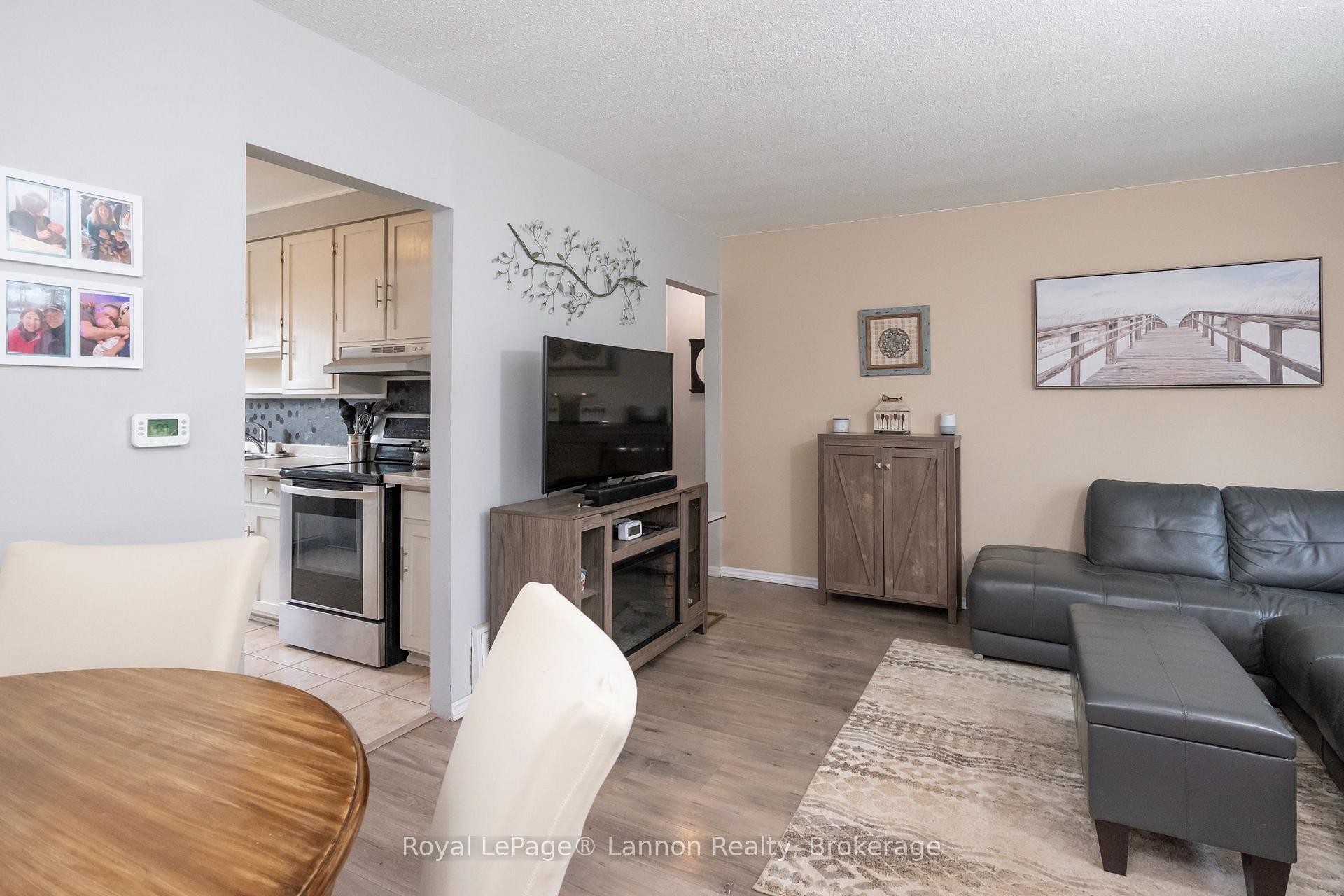 859 Syndicate Avenue N, Thunder Bay, ON