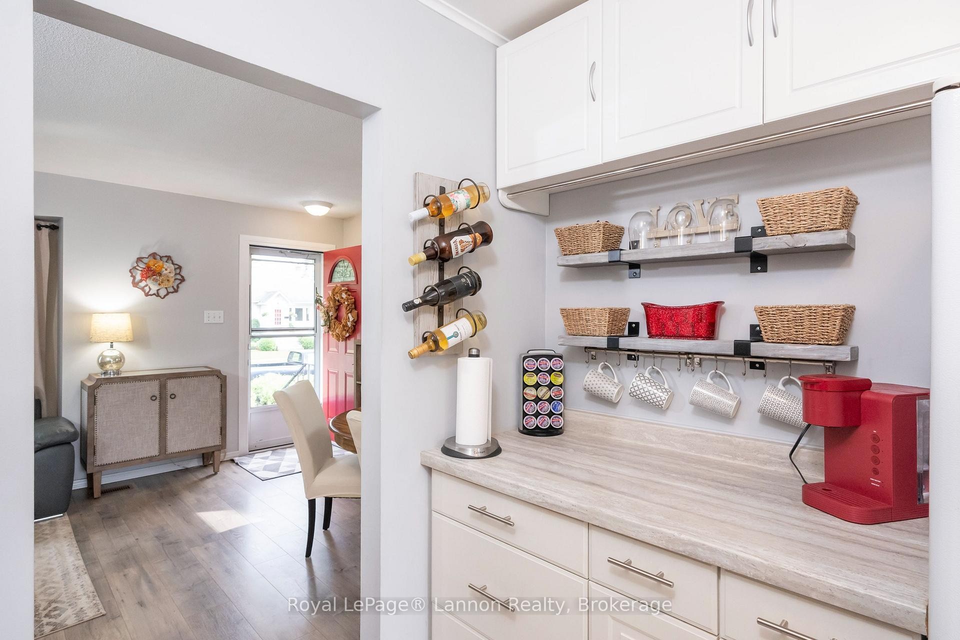 859 Syndicate Avenue N, Thunder Bay, ON