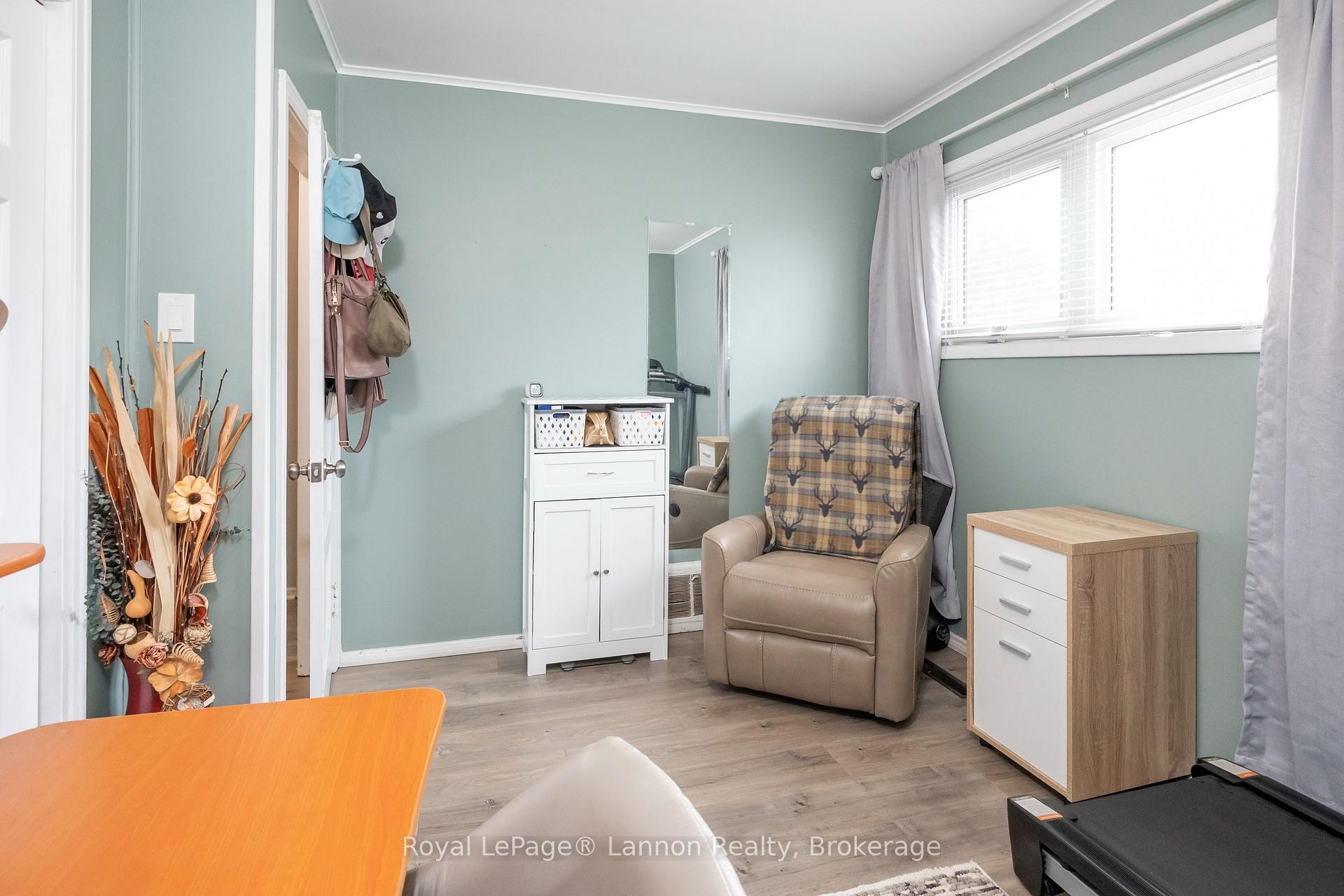 859 Syndicate Avenue N, Thunder Bay, ON
