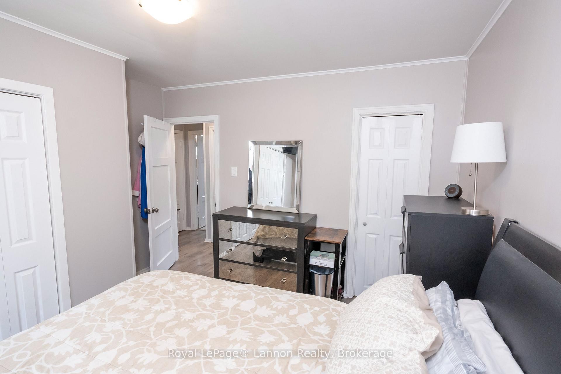 859 Syndicate Avenue N, Thunder Bay, ON