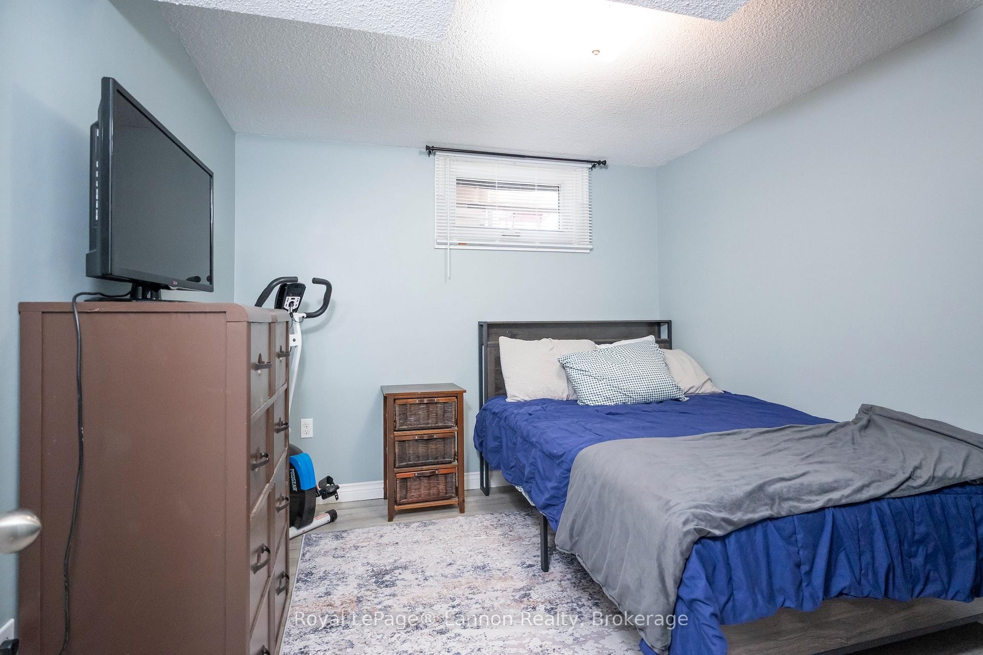 859 Syndicate Avenue N, Thunder Bay, ON