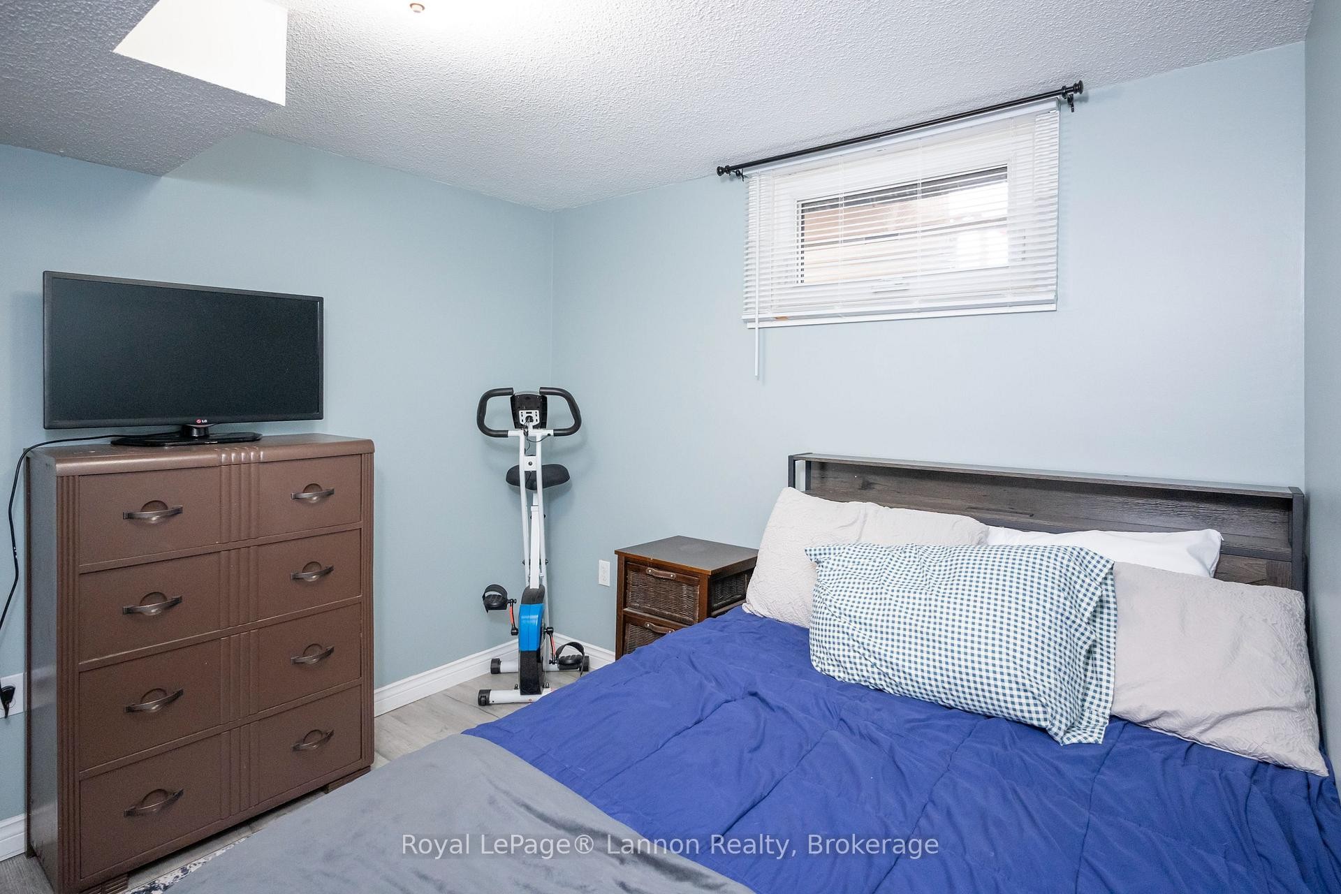 859 Syndicate Avenue N, Thunder Bay, ON