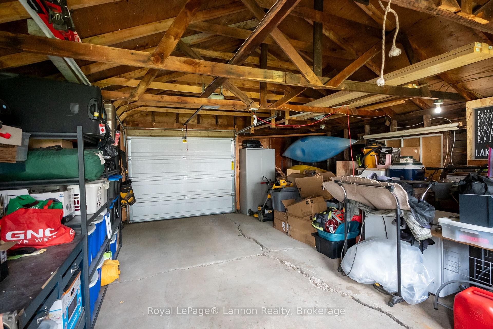 859 Syndicate Avenue N, Thunder Bay, ON