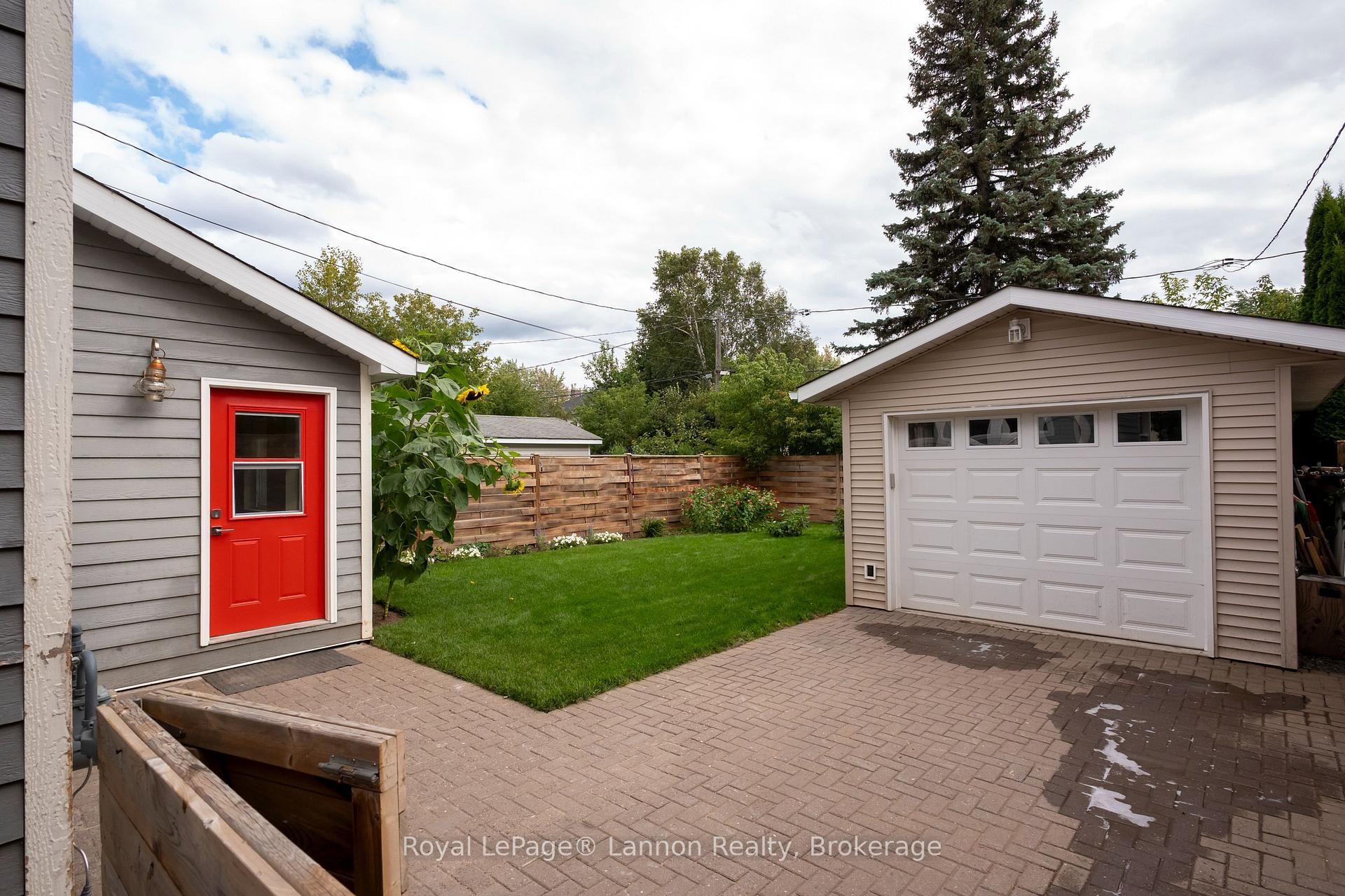 1414 Mcgregor Avenue, Thunder Bay, ON