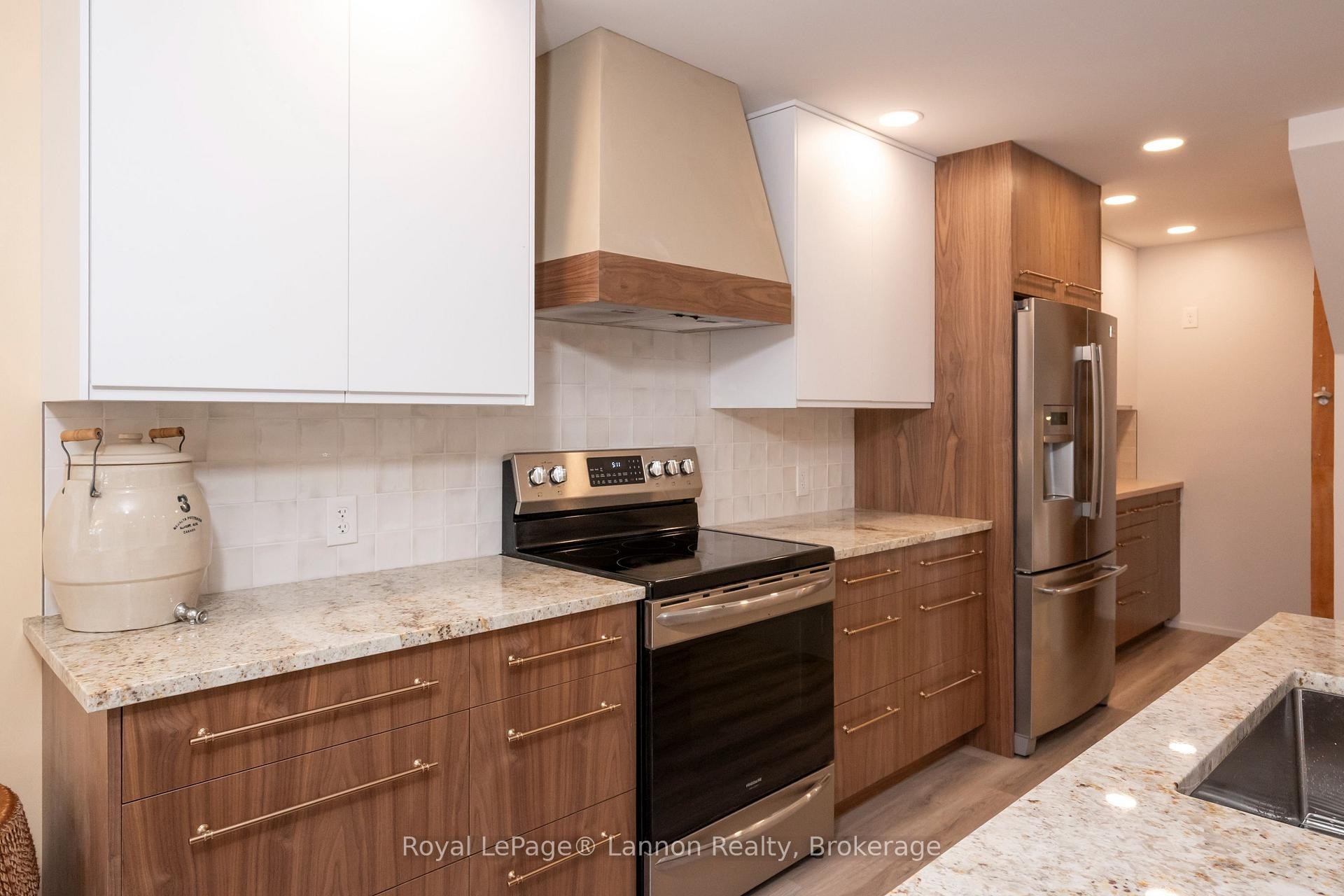 1414 Mcgregor Avenue, Thunder Bay, ON