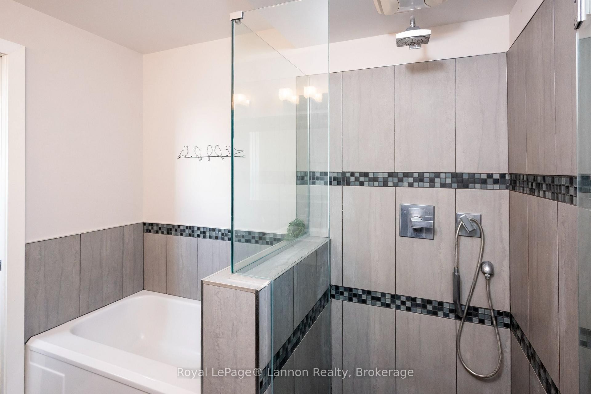245 Mccomber Crescent, Thunder Bay, ON