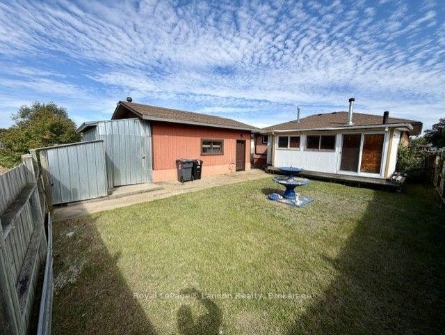 782 James Street N, Thunder Bay, ON