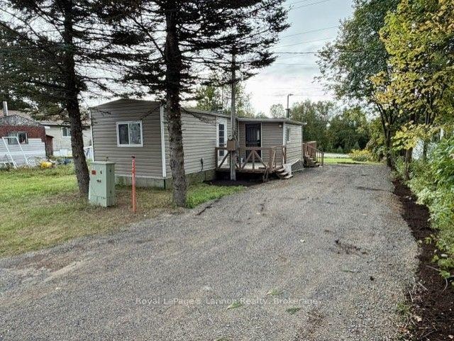 7 Sarawak Drive, Thunder Bay, ON