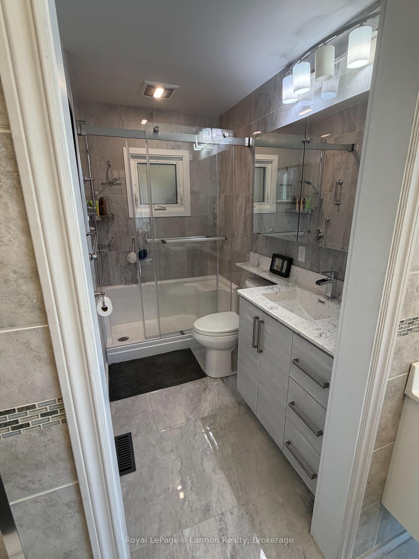 325 Simpson Street, Thunder Bay, ON