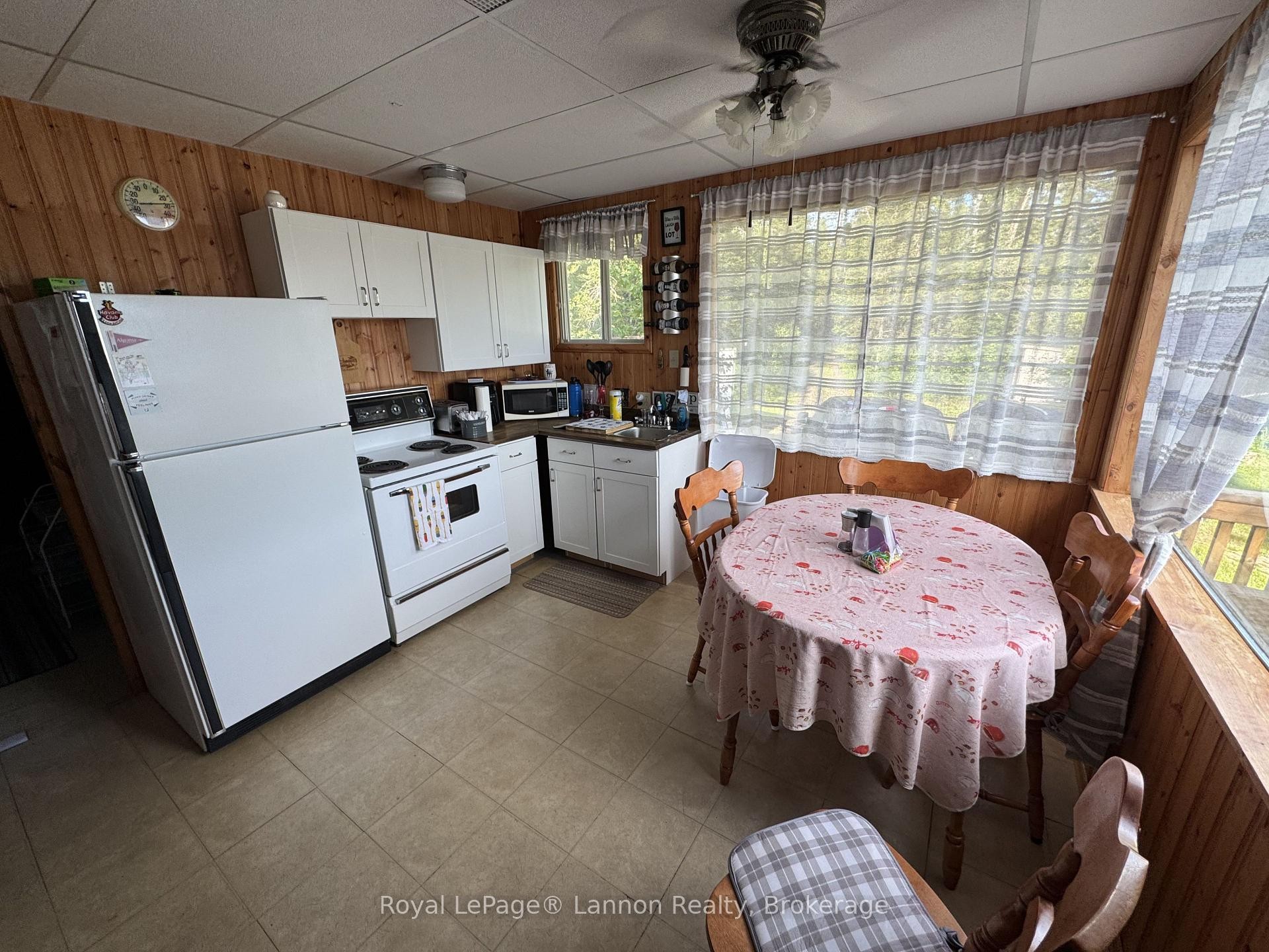40 Pike Lake Road E, Thunder Bay Remote Area, ON
