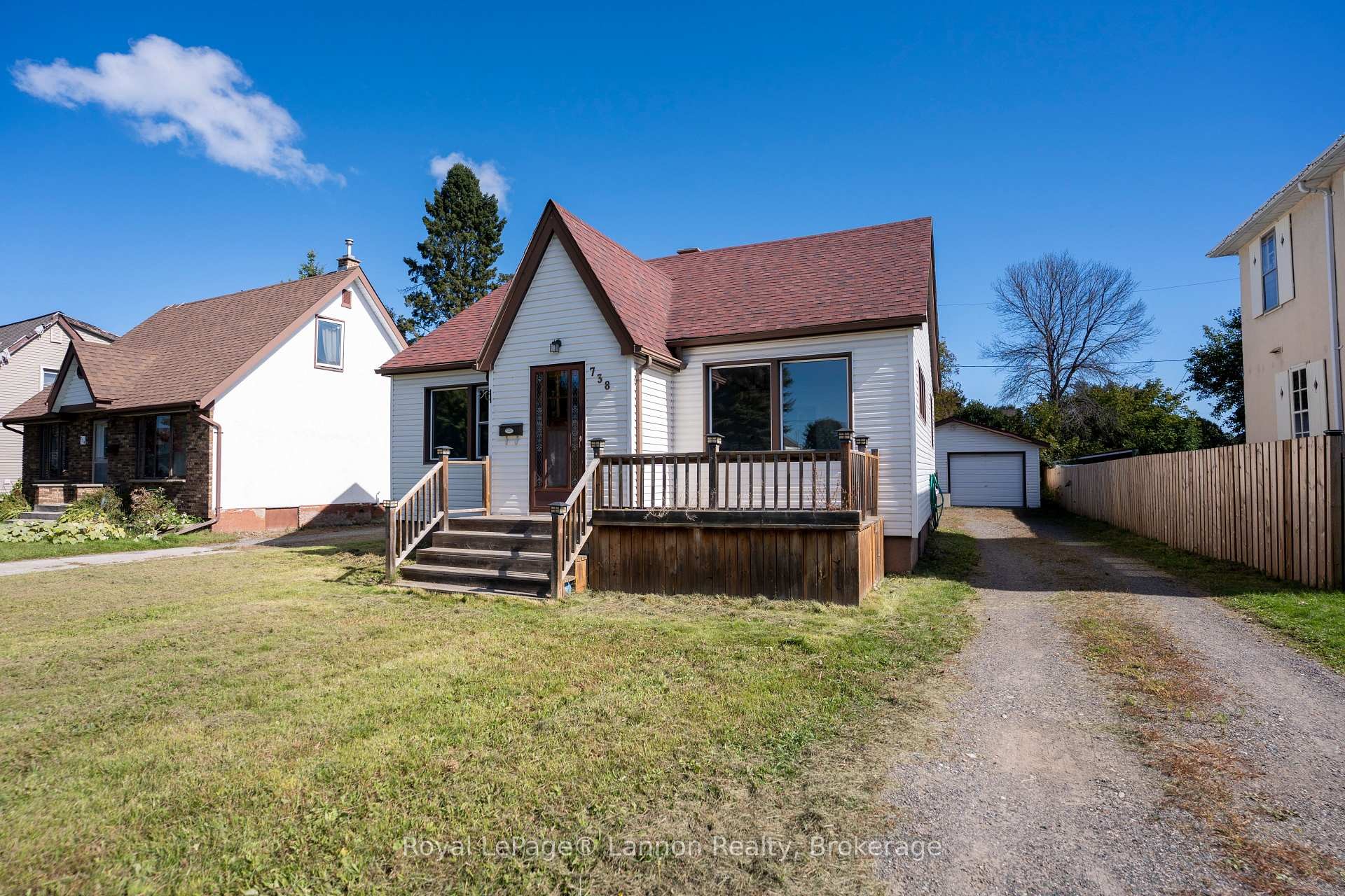 738 Mortimer Avenue E, Thunder Bay, ON